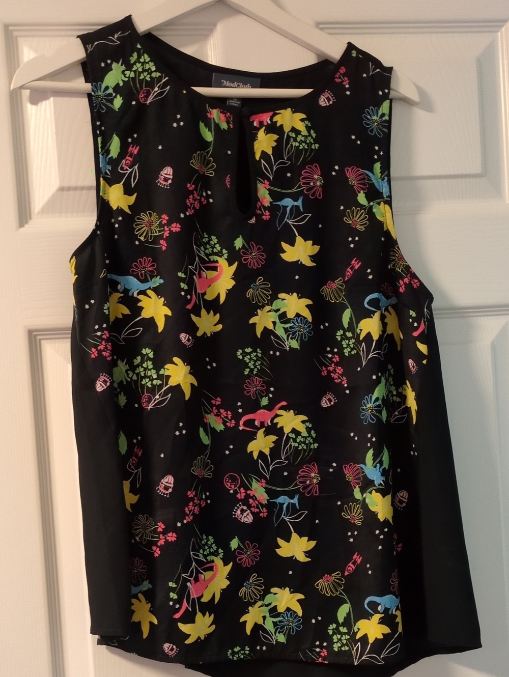 Modcloth Black Floral & Dinosaur Keyhole Sleeveless Blouse